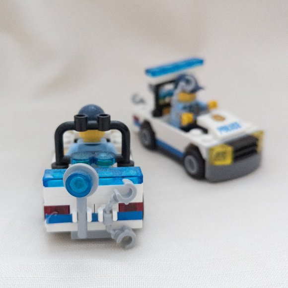Lego City Car with Minifigure | Set of 5 | Toys & Collection Display - Picture 7 of 13